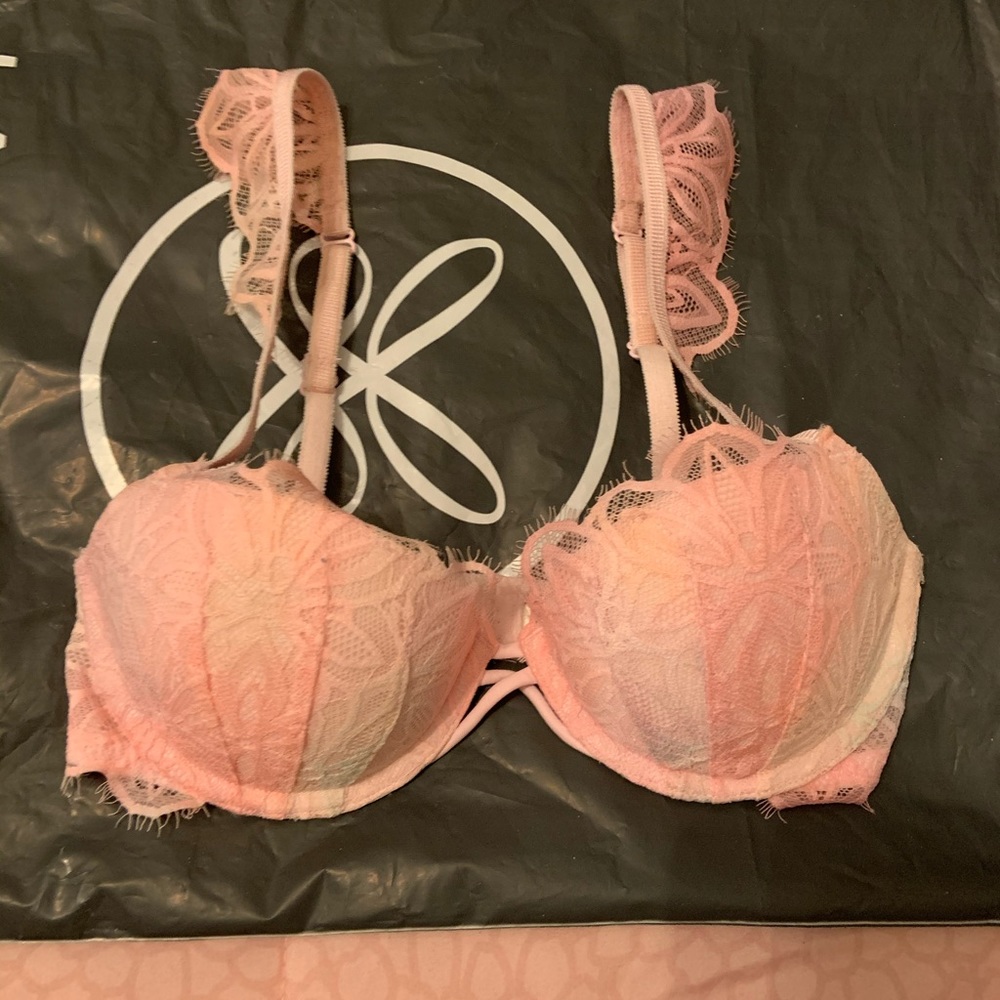 PINK push-up bra